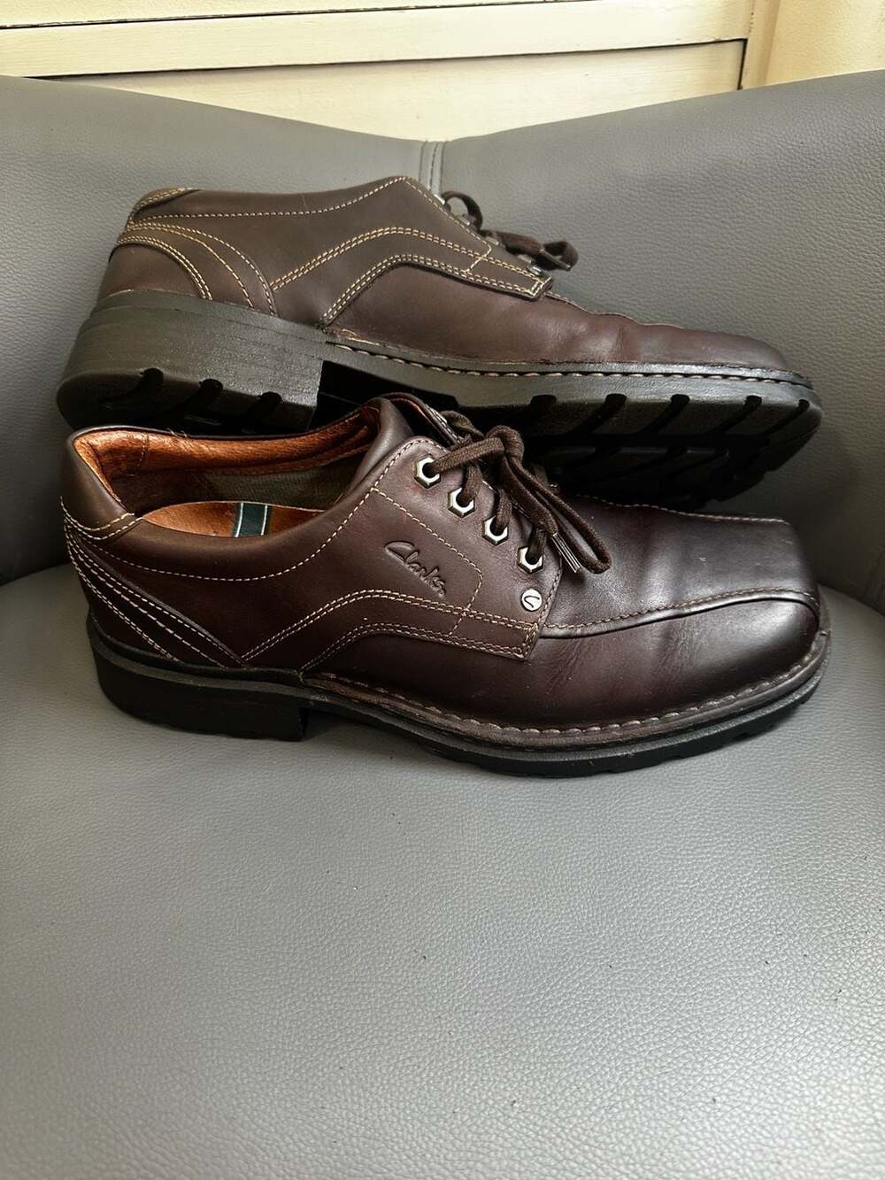 Clarks Men's Dark Brown Leather Moc Toe Lace Up Casual Oxford Shoes Size 10M